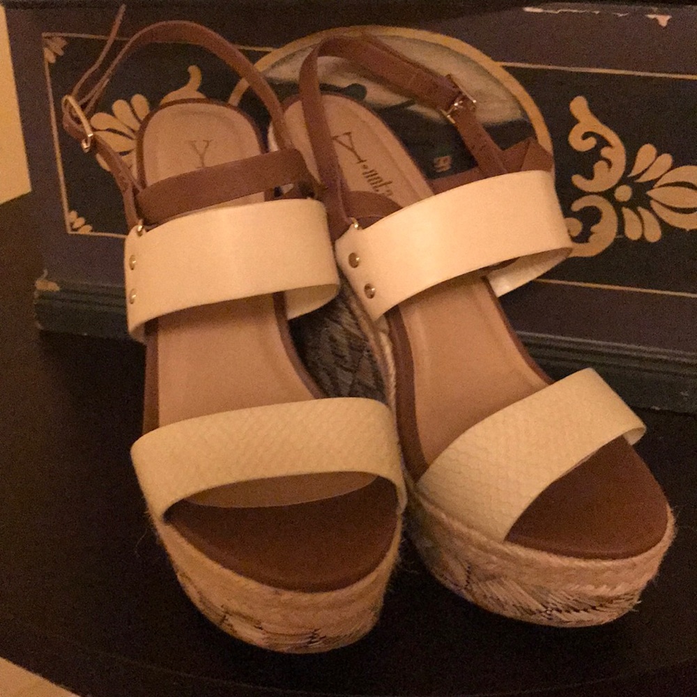 Y.NOT? Tan & Brown Wedges